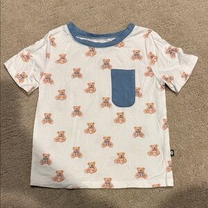 Kyte BABY Bear Pattern Tee with Blue Accent